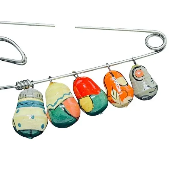 Hand Painted Russian Matryoshka Doll Charms On Silver-Tone Pin (5564) - Picture 3 of 4